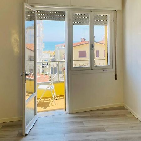 Appartamento Vista Mare Pioppi Lido di Jesolo Kültér fotó