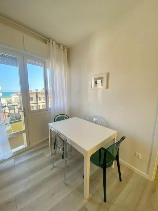 Appartamento Vista Mare Pioppi Lido di Jesolo Kültér fotó